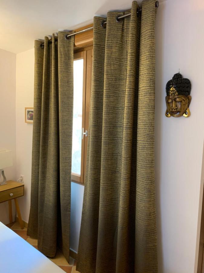 Pila & Bed Montpellier Centre Corum Comedie - Chambre Calme Climatisee - Quiet Air-Conditioned Room Exterior photo
