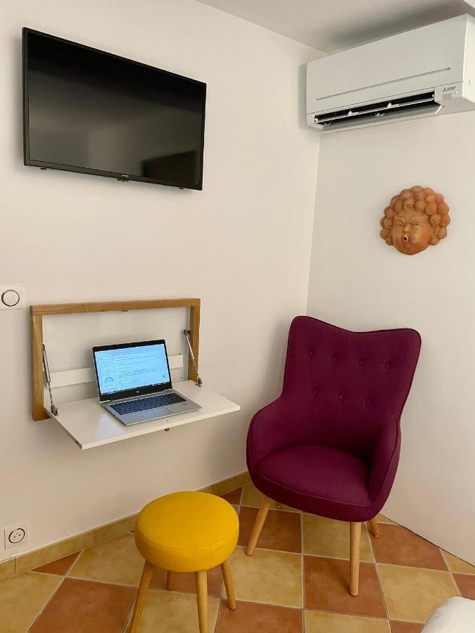 Pila & Bed Montpellier Centre Corum Comedie - Chambre Calme Climatisee - Quiet Air-Conditioned Room Exterior photo